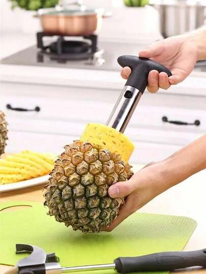 1pc Stainless Steel Pineapple Slicer And Peeler, Easy To Clean, Suitable For Commercial, Home, Hotel, Restaurant, Supermarket And Food Cart Use (Random Style). (This Product Is Made Of Stainless Steel, And During Transportation, Due To The Rough Handling By The Courier, The Product May Have Minor Scratches, But The Scratches Will Not Affect Normal Use!)
