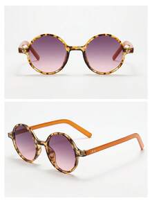 1副女士复古圆形镜框PC材质超轻薄学院风高品质时尚眼镜，适合旅行、休闲、日常佩戴，亦可作为装饰眼镜。 - 豹紋框紫片 - 查看 3