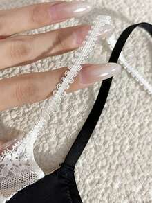 Đồ lót ren đen dành cho nữ, áo ngực nâng ngực cổ chữ V sâu gợi cảm, áo ngực thoáng khí giúp nâng đỡ vòng một nhỏ. - màu đen - Xem 5