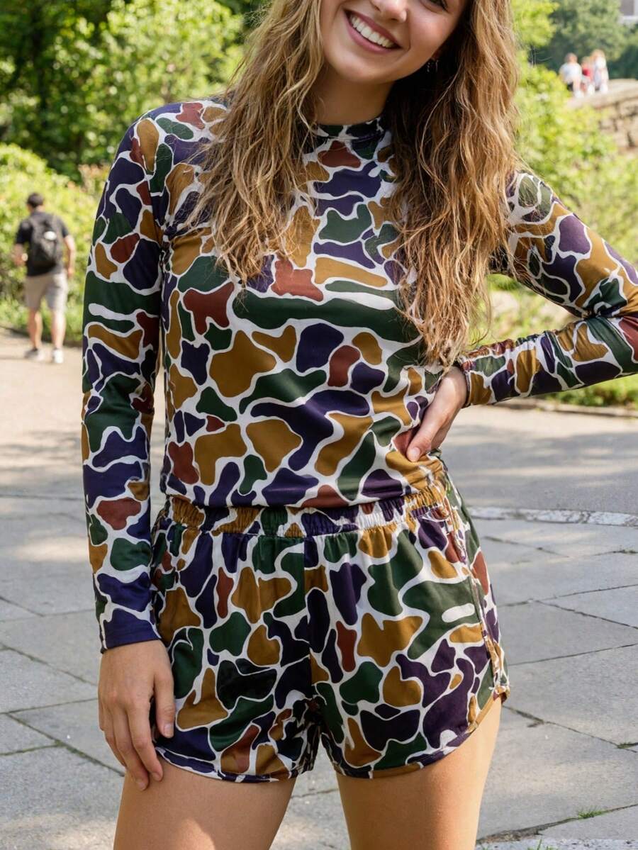 Women's Casual Camouflage Top And Shorts Set For Spring And Summer, Made Of Soft And Comfortable Fabric, Suitable For Everyday Wear, Vacations, And As A Gift For Women. - 卡其色套裝 - 查看 1