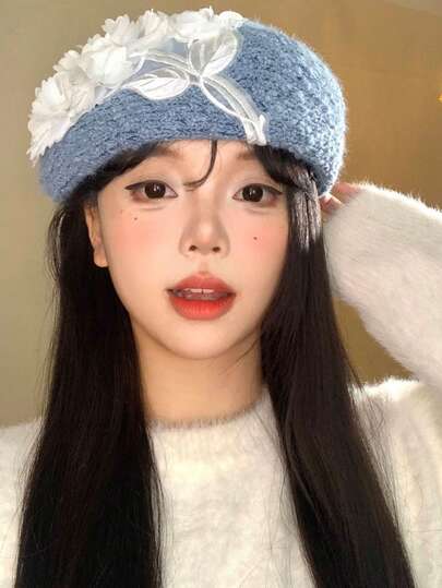 1PC Minimalist Floral Knitted Beret For Women, Spring And Autumn, Korean Style, Flattering, Slimming, Versatile, Artistic Painter Hat.