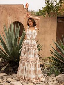 优雅方领长裙：飘逸的多层荷叶边裙摆，饰以精致刺绣图案，配有腰带，无袖设计，柔美A字廓形——完美适用于花园婚礼、新娘写真、浪漫周年庆典、正式花园派对和私奔。 - 米色 - 查看 7