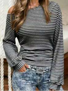 Women's Plus Size Oblique Collar Black & White Ribbed Design Top, Elegant & Comfortable For Daily Commute, Outing, Vacation, Suitable For Spring/Summer - Black and White - View 8