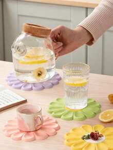 1pc Silicone Daisy Shaped Trivet Mat, Heat Resistant Pad For Hot Pots And Pans, 6.7 Inch Diameter, Washable - Multicolor - View 2