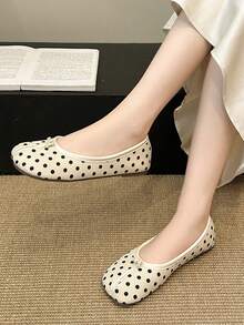 2026 New White Polka Dot Soft Leather Split-Toe Mule Shoes | Retro Low-Cut Slip-On Shoes, Versatile For Commuting, Dating, Mid-Autumn Festival, National Day, Christmas, Halloween, Thanksgiving, And Daily Wear - White - View 15