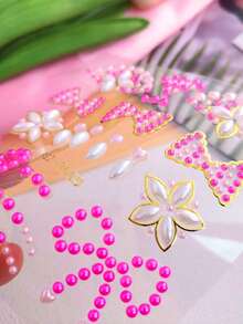 1张粉色珠光蝴蝶结花朵闪亮水钻DIY面部贴片，自粘式，适用于新娘送礼会、下午茶派对和柔美妆容，可重复使用，闪亮水钻，适合女性和可爱DIY美妆爱好者。 - 彩色 - 查看 6