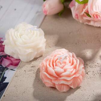 5件套牡丹花造型蜡烛套装，包含5支牡丹花造型装饰香氛蜡烛，附赠感谢标签和白色感谢丝带，适用于婴儿派对、婚礼回礼、新娘送礼会装饰，大豆蜡香氛蜡烛，可用于家居香氛和装饰。