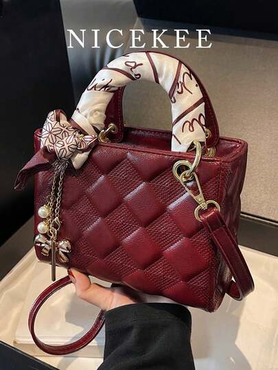 Fashionable, Lightweight, Personalized, Solid Color Retro Handbag, Diamond Grid Simple And Sweet Silk Scarf Crossbody Bag, Niche Design Temperament With Chain Pendant Shoulder Bag, Suitable For Shopping, Dating, Daily Outings, Etc