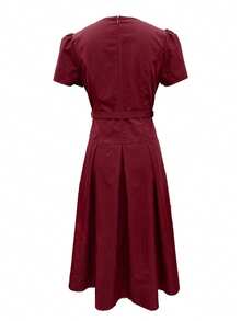 女士优雅约会/休闲A字腰带中长连衣裙，短袖，春夏款 - 酒紅色 - 查看 2