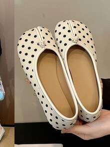 2026 New White Polka Dot Soft Leather Split-Toe Mule Shoes | Retro Low-Cut Slip-On Shoes, Versatile For Commuting, Dating, Mid-Autumn Festival, National Day, Christmas, Halloween, Thanksgiving, And Daily Wear - White - View 3