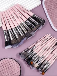 MAANGE 25支/32支/35支专业化妆刷套装，包含1个卸妆海绵、1条洗脸巾、1个化妆包，内含粉底刷、腮红刷、遮瑕刷、修容刷、眼影刷、眉刷、眼线刷、晕染刷等。采用柔软纤维材质，亲肤舒适，便携易用，是送给女性和女孩的绝佳礼物，也是赠品、专业化妆刷套装的理想之选。 - 粉色 - 查看 4