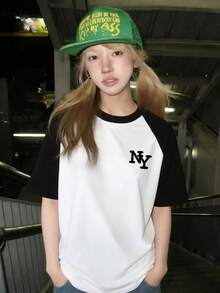 夏季新款 Z-Gen Y2K 女式印花圆领撞色插肩短袖 T 恤 - 黑與白 - 查看 3