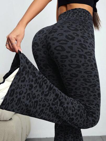 1pc Seamless Leopard Print Sports Flare Pants, High Waist Tight Yoga Leggings, Ribbed Casual Trousers, Outdoor Casual Skinny Flare Pants Black Spring
