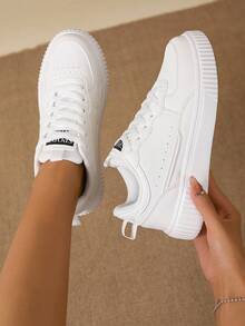 【真皮滑板鞋】36-45码 白色真皮男士滑板鞋 - 女士休闲鞋 - 舒适低帮，耐磨橡胶鞋底，PU内衬 - 休闲系带低帮运动鞋 - 白色 - 查看 6