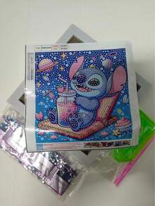 迪士尼刺绣钻石画套装，包含工具，手工DIY放松艺术装饰礼品，适合情人节、感恩节礼物（图片展示的是成品，购买后需要您自己制作）（套装包含画布、钻石、工具包和白色塑料画框） - 彩色 - 查看 16