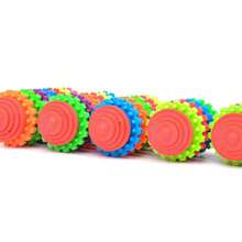 1个创意磨牙洁齿滑动轮狗狗咀嚼玩具，TPR材质彩色旋转齿轮，颜色随机 - 彩色 - 查看 3