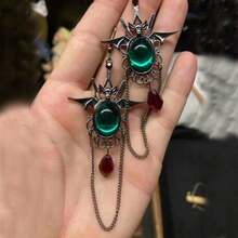 Minimalist European & American Bat Tassel Rhinestone Hollow Gothic Style Earrings, Vintage Holiday Earrings - Multicolor - View 4