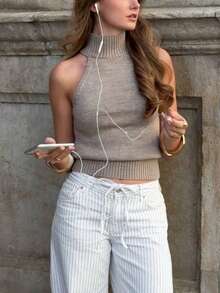 Women's Sleeveless Ribbed Knit Halter Neck Top, Made Of Knit Fabric With Medium Stretch, Suitable For Everyday Wear - Khaki - View 3