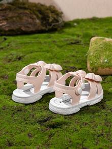 1 Pair Summer New Soft Bottom Lightweight & Comfortable Toddler Girls Sandals, Soft Rubber Non-Slip Closed Toe Flat Shoes - Beige - View 5