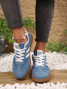 Nouvelles baskets grande taille pour femmes, semelle plate et épaisse, chaussures blanches décontractées pour étudiantes, lacets bicolores, chaussures de sport décontractées basses, convenant pour toutes les saisons - Bleu azur - Voir 4