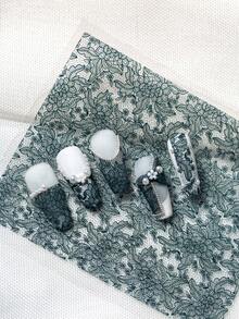 1pc Elegant Vintage Lace Texture Nail Art Sticker, Featuring Delicate Lace Floral Pattern That Perfectly Captures The Vintage Lace Fabric Texture, Intricate Design With Layered Softness, Suitable For Personal DIY And Nail Decoration. - Black - View 4