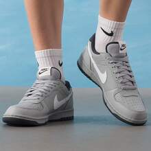 Nike 男士 COURT VISION 运动鞋，休闲低帮灰色运动鞋 - 灰色 - 查看 7