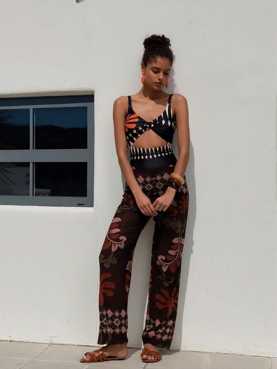 Black Cutout Spaghetti Strap Top Orange Floral Embellishment Paired With Dark Brown Geometric Print Wide-Leg Pants Beach Pool Party - 彩色 - 查看 1