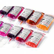 Blood Bags For Drinks, 10 IV Bags For Halloween Party Decoration, Reusable Drink Pouch For Live Blood Of Theme Parties, Masquerade,Vampire,Zombie,Nurse Graduation Party Props - 25 個袋子/標籤/夾子 + 1 個幫浦 + 1 個注射器 - 查看 11