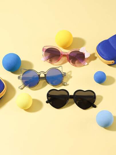 Bộ 3 chiếc kính mắt mèo hình trái tim bằng polycarbonate dành cho bé trai và bé gái 5-10 tuổi, kiểu dáng giản dị, dễ thương, cổ điển, thời trang, thích hợp cho hoạt động ngoài trời và tiệc tùng, kèm hộp đựng kính.