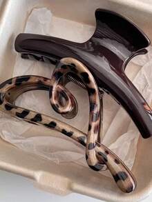 1pc Coffee Leopard Print Heart-Shaped Claw Hair Clip, High-End Hair Accessory, 2025 New Arrival - Multicolor - View 1