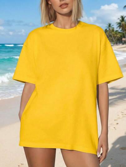 女士宽松长款纯色圆领短袖T恤，简约风格，适合春夏日常穿着