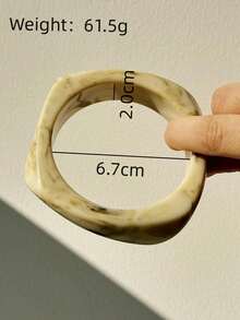 1件象牙色不对称树脂手链，厚款手链，饰有三角形、六边形和齿轮形状，复古优雅女士饰品，秋冬季款 - 彩色 - 查看 13