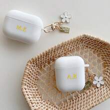 2pcs/Set Customized Korean Style Matte Flower Decor Silicone Earphone Case, Soft Pink/White Simple Flower Protective Cover Compatible With Apple Pro3/Pro2