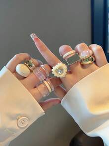 女款時尚個性戒指組，多色多款可選，熱銷多彩透明粉色橘色紫色藍色綠色黃色深紅色米色棕色玫瑰紅彩色寬面心形水鑽大戒指，3/4/5/6/7/8/9/10/11/12件組 - 彩色 - 查看 28