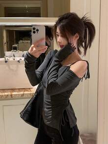 侧边系带开衩修身露肩褶皱抽绳不对称长袖T恤 - 灰色 - 查看 3