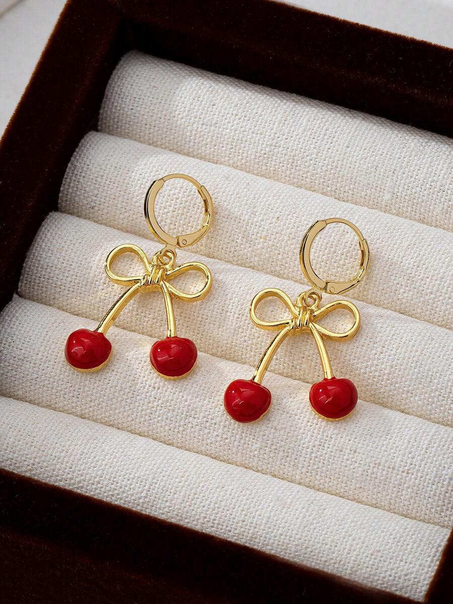 一对红色樱桃水滴耳环，可爱精致的蝴蝶结设计耳环，甜美优雅的女士耳环，派对和情人节礼物 - 彩色 - 查看 1