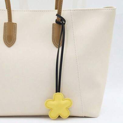 New Flower Heart Leather Bag Pendant Accessories Cute Car Hanging Keychain Ornament