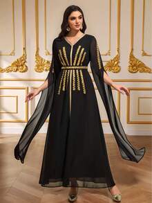 斋月庆典特别款黑色金亮片V领系腰雪纺连衣裙，独特垂褶袖设计，适合特殊场合和节日演出。 - 黑色 - 查看 4