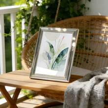 Khung ảnh viền bạc dập nổi họa tiết dây thừng, kích thước 4x6/5x7/6x8 inch, nhiều kích cỡ, nhẹ, sang trọng, thích hợp để trưng bày trên bàn làm việc, trang trí phòng ngủ và phòng khách, quà tặng. - Bạc - Xem 3