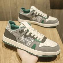 Nuevas zapatillas casuales de cuero de microfibra retro británico para hombres y mujeres, zapatos blancos versátiles, zapatillas planas transpirables con cordones para estudiantes - gris verdoso - Ver 5