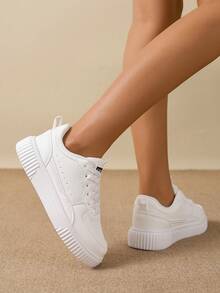 【真皮滑板鞋】36-45码 白色真皮男士滑板鞋 - 女士休闲鞋 - 舒适低帮，耐磨橡胶鞋底，PU内衬 - 休闲系带低帮运动鞋 - 白色 - 查看 7