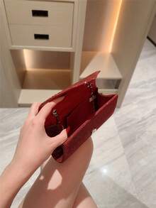 闪亮晚宴包 女士晚宴包 信封手提包 大号婚礼派对舞会包 迷你翻盖方包 金属亮片礼服包 适合青少年女性、女士、社交名媛、职业女性等的晚宴包，适用于婚礼、伴娘、派对、圣诞节、万圣节舞会、生日礼物、参加招待会、工作场所和其他场合 - 酒紅色 - 查看 5