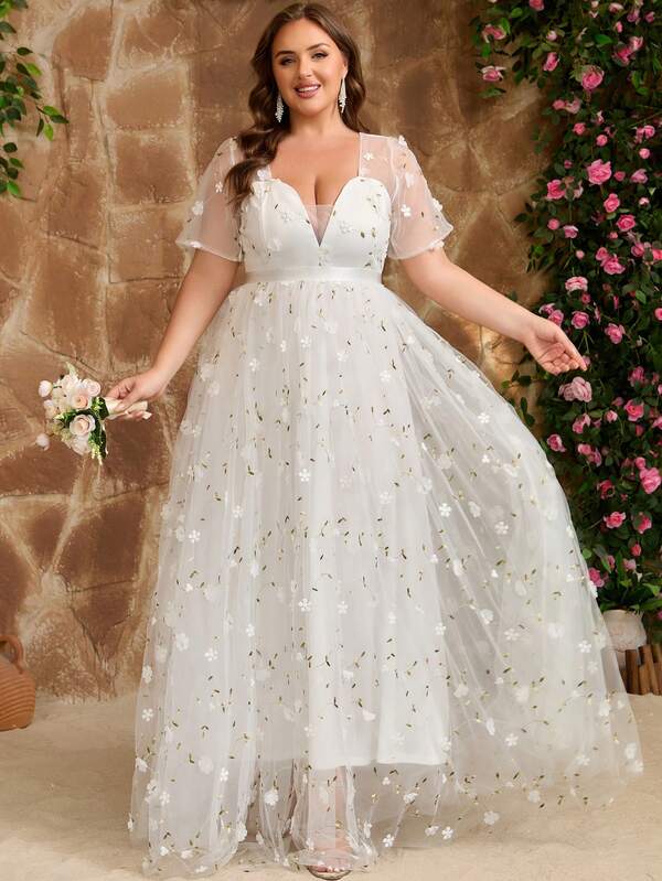 女士大码优雅复古浪漫亮片网纱刺绣拼接婚纱，适合新娘送礼会、婚礼、单身派对、订婚早午餐、蜜月招待会、彩排晚宴、正式晚宴、春夏秋季等场合。