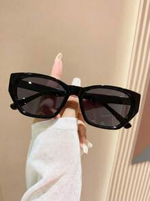 1 Pair Unisex Cat Eye Shaped Fashion Glasses, Minimalist Frame Design, Suitable For Commuting, Summer Beach And Vacation - Black - View 2