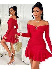 AIJ Đầm mini dáng ôm trễ vai, xếp ly eo, gợi cảm của Amarilo dành cho nữ, với cúc trang trí và bèo nhún hai lớp, hoàn hảo cho các buổi hẹn hò, tiệc cocktail, dự đám cưới, trang phục lễ hội và những buổi tối đi chơi cùng bạn bè mùa xuân. Đầm thanh lịch cho các bữa tiệc mùa xuân dành cho nữ. - Đỏ thật - Xem 1