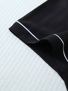 2件組口袋刺繡愛心睡衣套裝，甜美可愛翻領鈕扣上衣與蝴蝶結短褲，女款居家睡衣與休閒服 - 黑色 - 查看 7