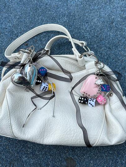 1个原创设计亚克力心形包包挂件 DIY彩色珠子钥匙扣 手工蕾丝蝴蝶结挂绳星星吊坠钥匙链 新款时尚包包挂饰 节日礼物 旅行必备 可爱