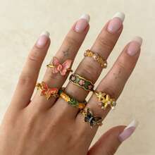 Bộ 7 chiếc nhẫn hình bướm và hoa nhiều màu sắc cổ điển, thiết kế độc đáo, món quà lý tưởng cho ngày Valentine, bạn bè, các bữa tiệc, hoặc đeo hàng ngày. - Vàng - Xem 1
