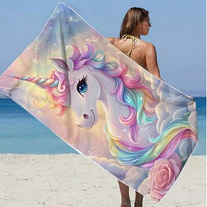 这款超大沙滩巾采用梦幻般的奇幻设计，饰有独角兽和彩虹星空图案。采用超柔软、高吸水性、速干的超细纤维制成，克重为250克/平方米。提供70*140厘米和90*180厘米两种尺寸，适用于海滩、泳池、旅行、露营、瑜伽、健身房、运动和游泳等场合。