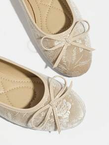 2026新款加大码女士圆头绒面芭蕾舞鞋，舒适休闲一脚蹬鞋，百搭连衣裙，优雅蝴蝶结装饰，舒适平底鞋，不伤脚 - 杏色 - 查看 8